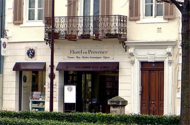 ハーブティー専門店”Florel en Provence"