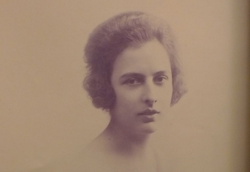 著者の祖母の若かりし頃の写真